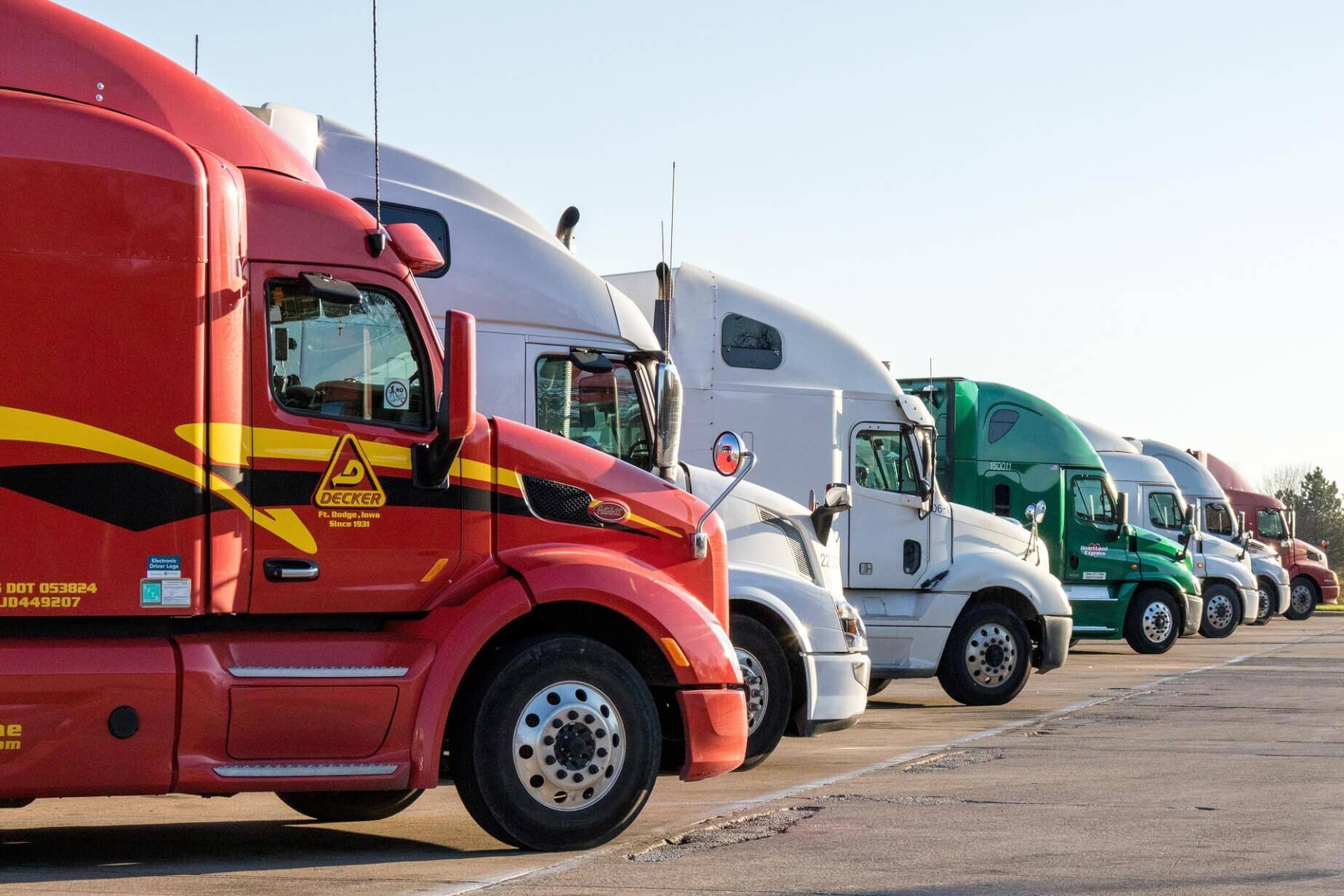 fleet of trucks - Fuel Logic fleet management