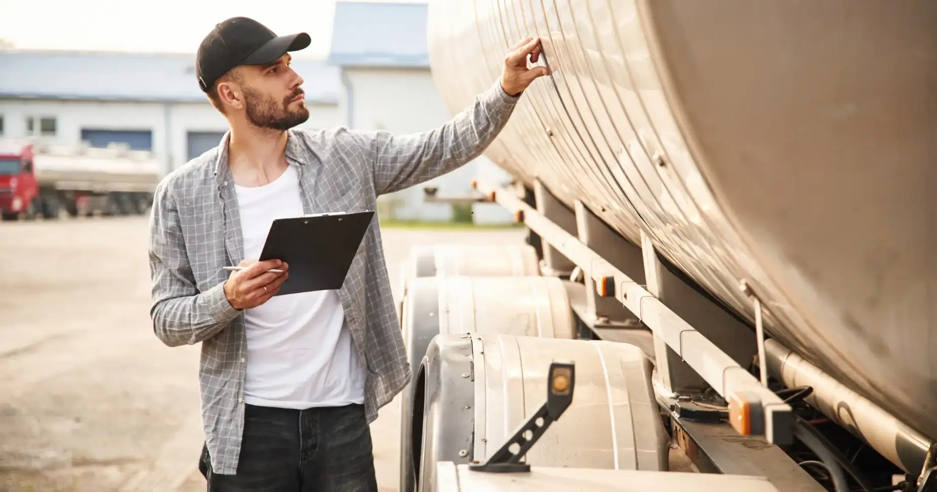 FL-Fuel-Tank-Management-Best-Practices-for-Fleet-Owners - Fuel Logic fuel management system