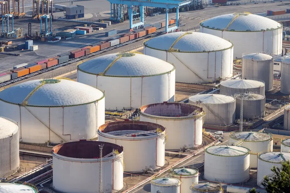 Top Bulk Gasoline Tanks for Commercial & Industrial Use